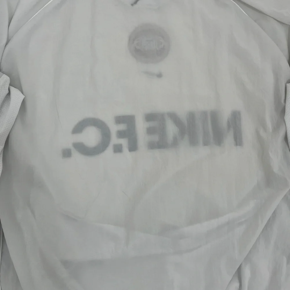 Nike FC Men's L White Summit Repel Windbreaker Pullover Long Sleeve With Pockets